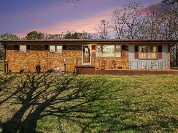 896 Rambling Road, Randleman, NC 27317