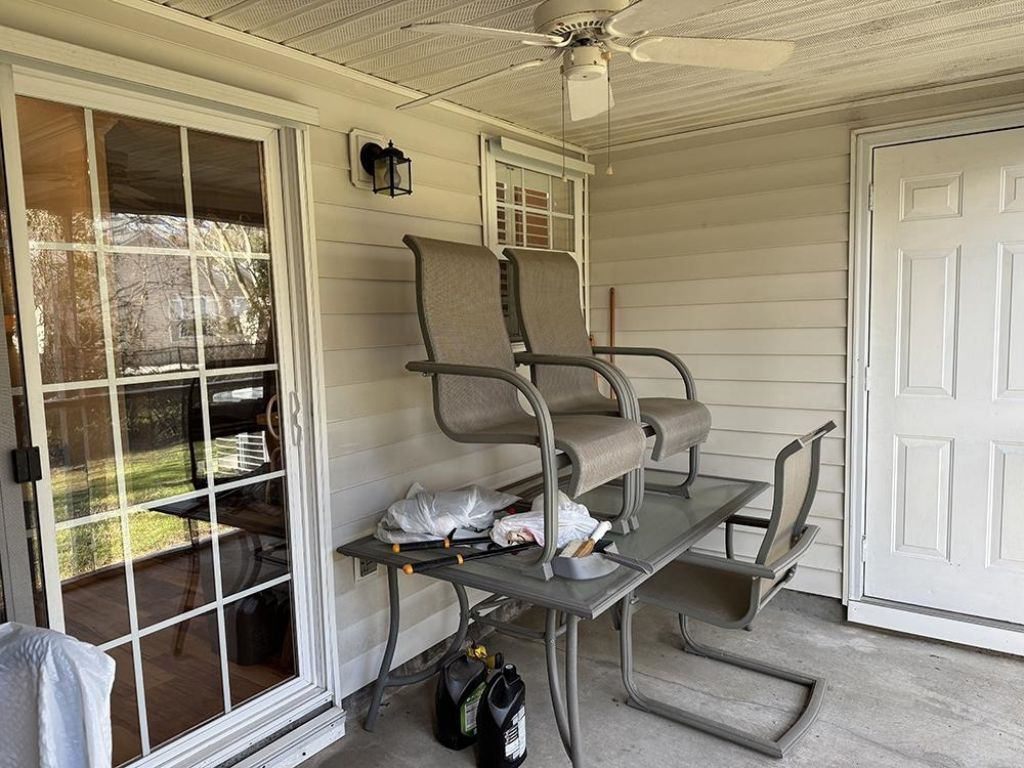 956 Palisade Circle Photo 17