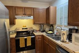 956 Palisade Circle photo 4