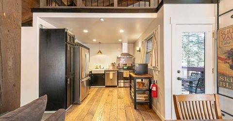 12802 Northwoods Boulevard, Truckee, CA 96161 Photo