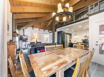 12802 Northwoods Boulevard, Truckee, CA 96161 Photo