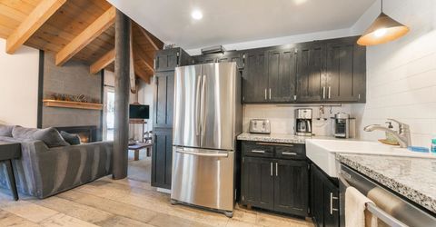 12802 Northwoods Boulevard, Truckee, CA 96161 Photo