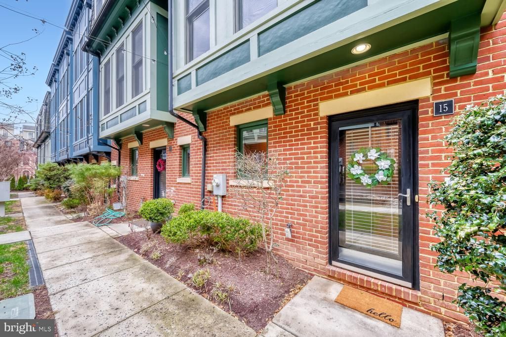 15 Yogurt Lane, Baltimore, MD 21231 Main Photo