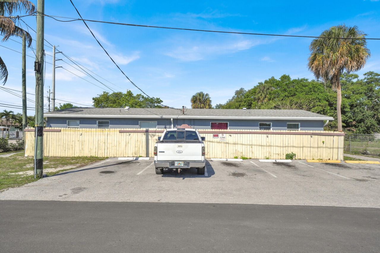 4733 Mulberry Street, Lake Worth Beach, FL 33461 Photo