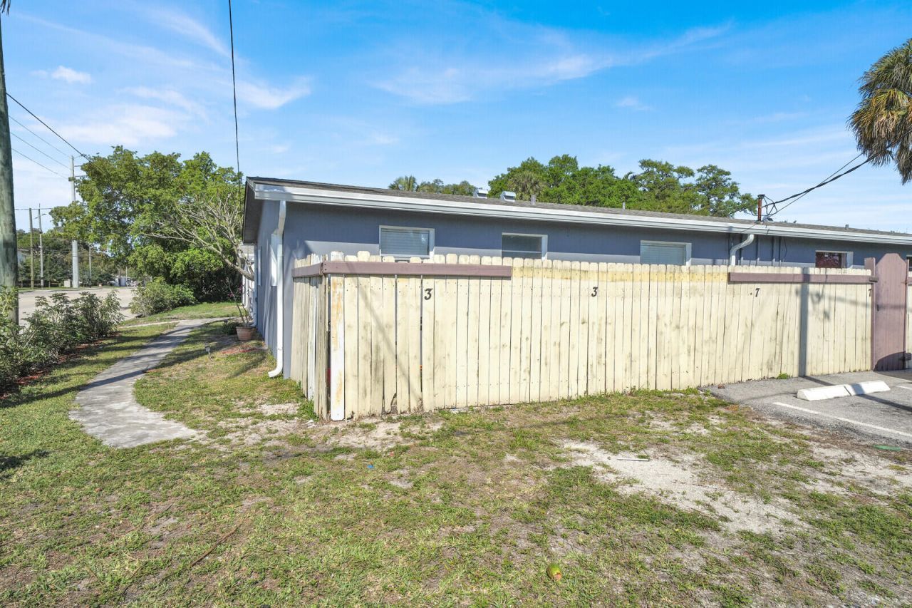 4733 Mulberry Street, Lake Worth Beach, FL 33461 Photo