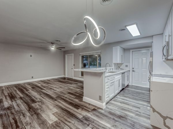 400 S Luna Court, Unit 2, Hollywood, FL 33021