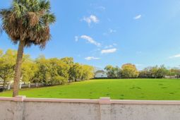 25 Ashley Avenue photo 4