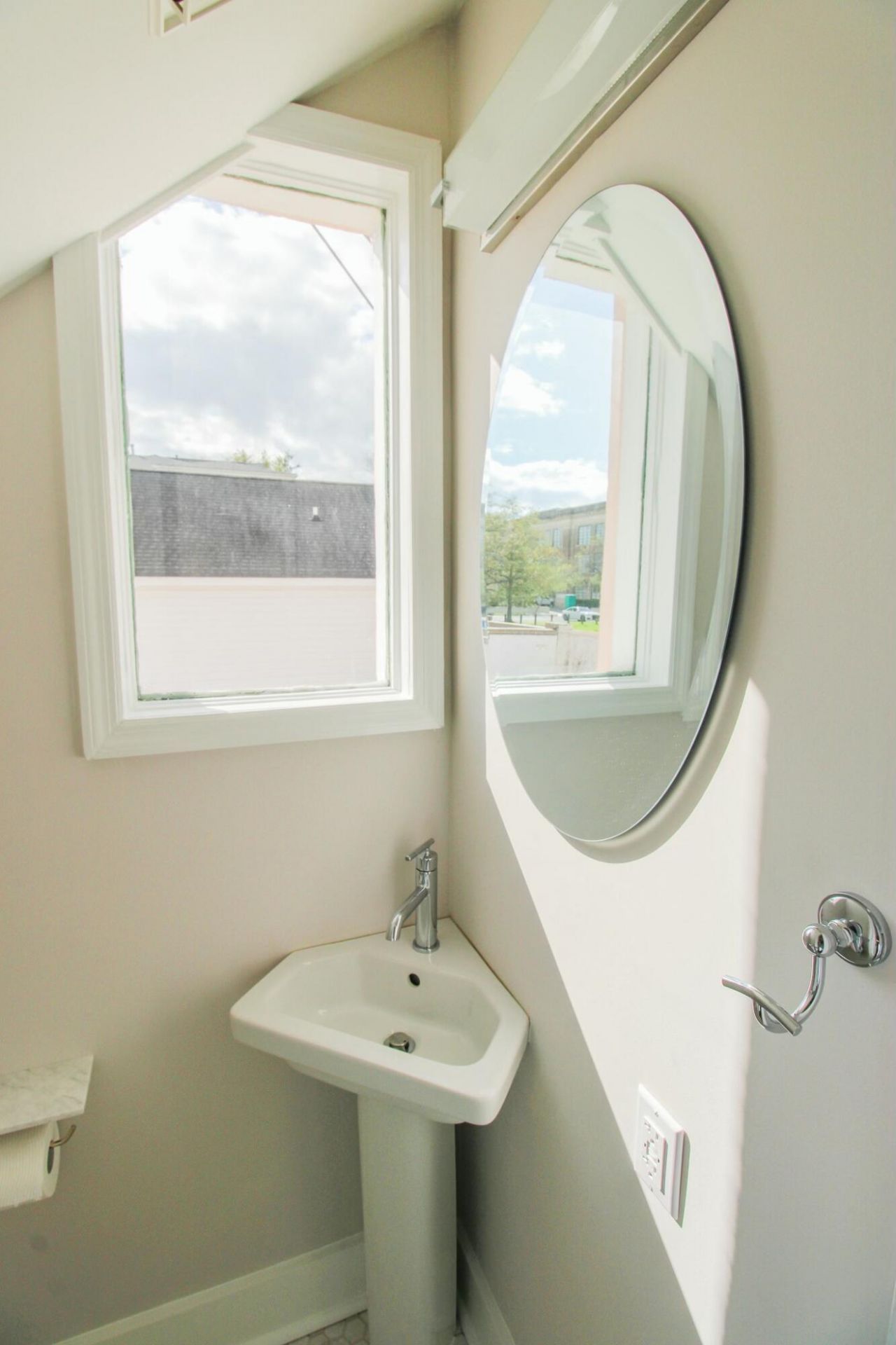 25 Ashley Avenue Photo 7