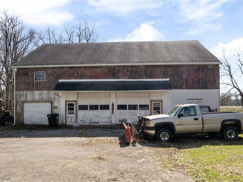 2348 E Turkeyfoot Lake Road, Akron, OH 44312 Photo 11