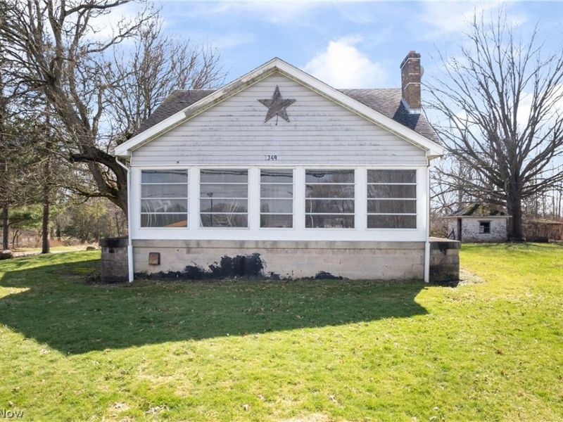 2348 E Turkeyfoot Lake Road, Akron, OH 44312 Photo 2