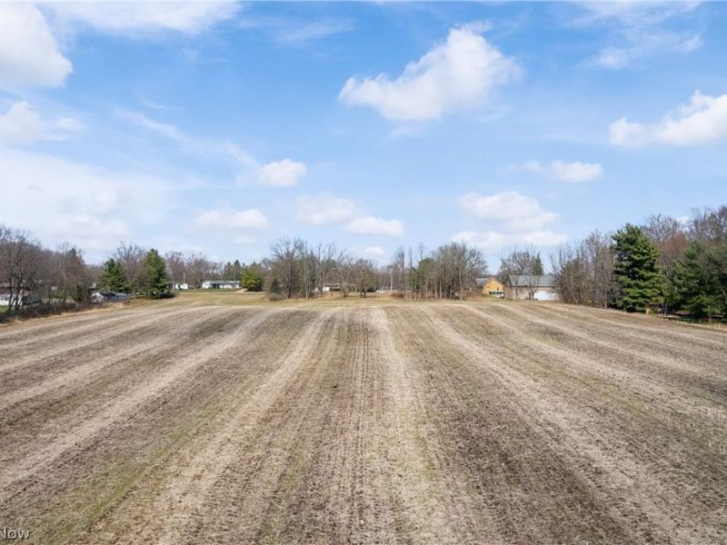 2348 E Turkeyfoot Lake Road, Akron, OH 44312 Photo 7