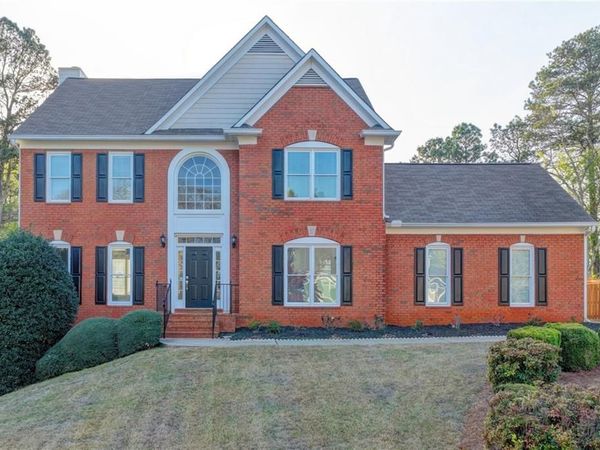 2550 Lockemeade Way, Lawrenceville, GA 30043