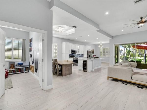 16143 Parque LN, NAPLES, FL 34110