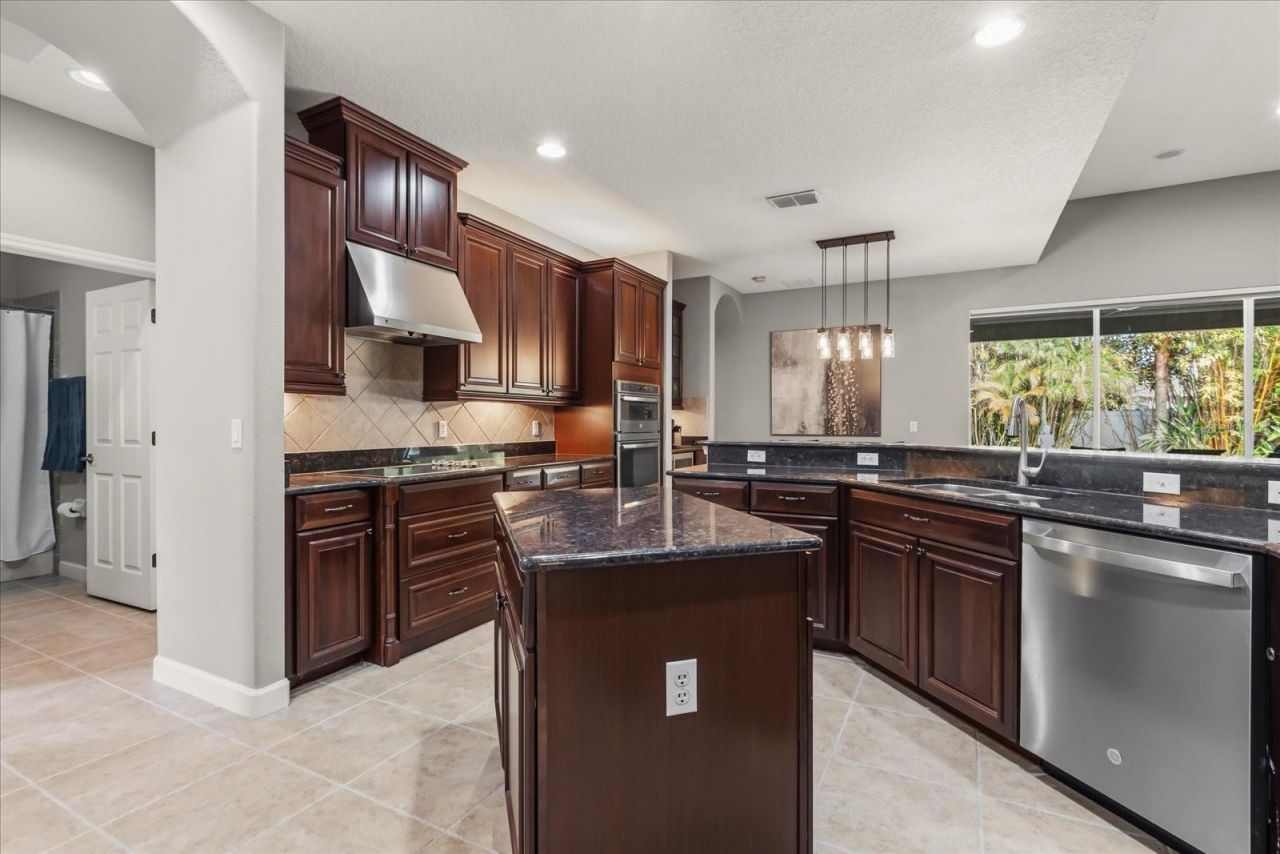 4904 Legacy Oaks Drive, Orlando, FL 32839 Photo