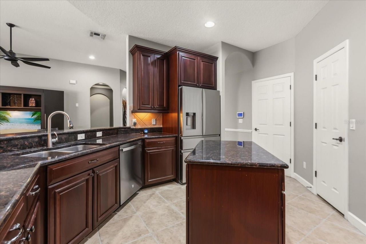 4904 Legacy Oaks Drive, Orlando, FL 32839 Photo