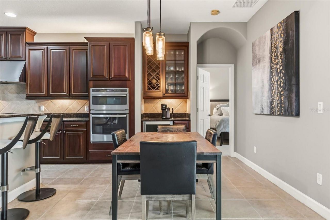 4904 Legacy Oaks Drive, Orlando, FL 32839 Photo