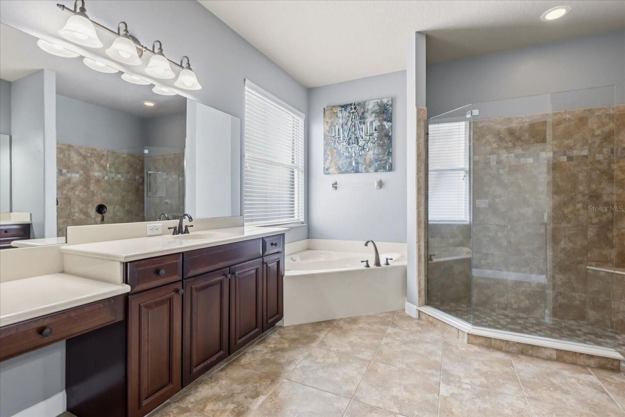 4904 Legacy Oaks Drive, Orlando, FL 32839 Photo