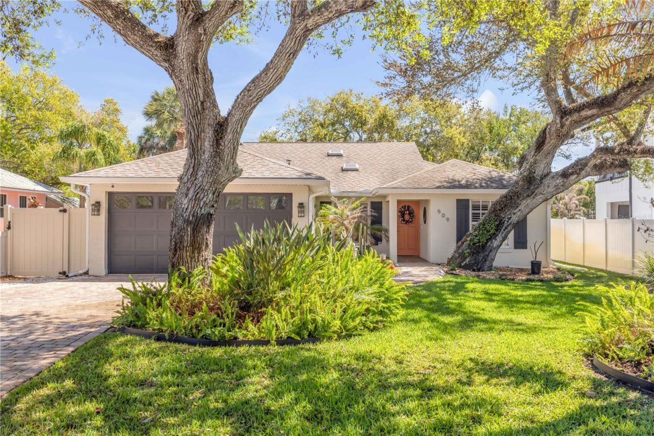 509 Yupon Street, New Smyrna Beach, FL 32169 Photo