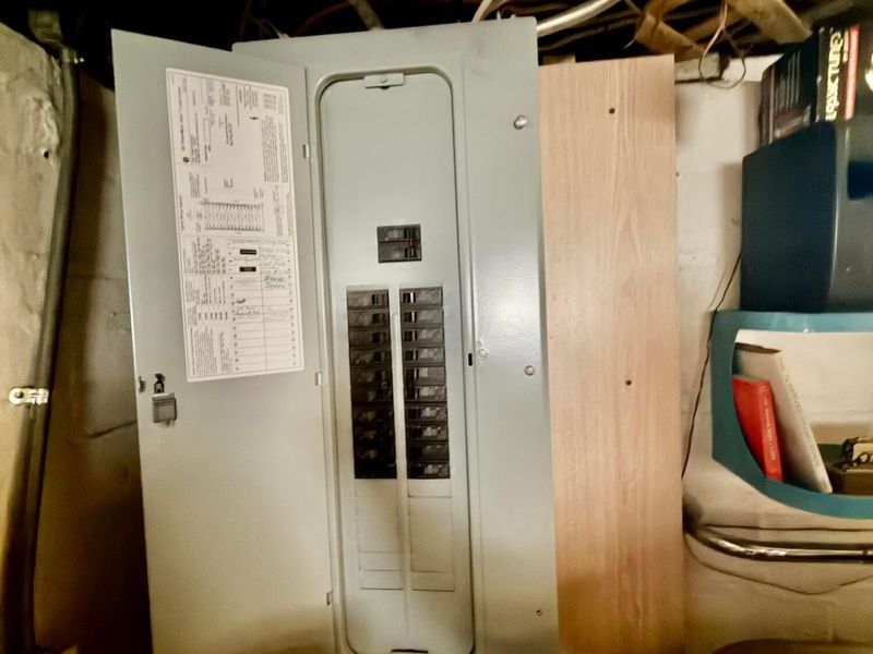 13705 Courtland Avenue, Cleveland, OH 44111 Photo 6