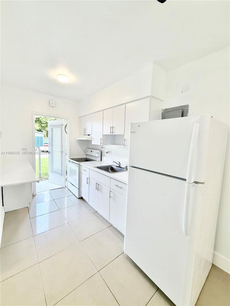 70 NW 77th St, Unit 9, Miami, FL 33150 Photo