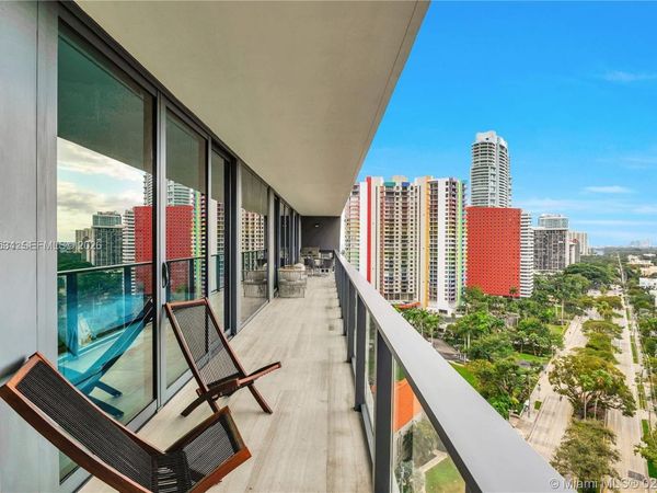 1451 Brickell Ave, Unit 1605, Miami, FL 33131