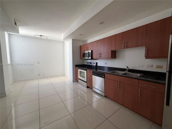 111 E Flagler St , Unit 606, Miami, FL 33131