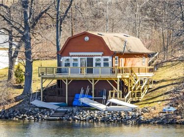 4699 Crane Park Road, Tyrone, NY 14887