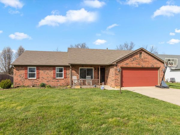 52 Grassy Drive, Whiteland, IN 46184