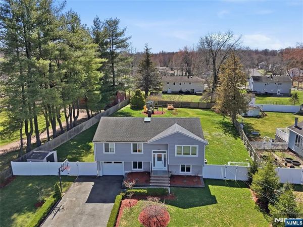 100 Blanch Avenue, CLOSTER, NJ 07624