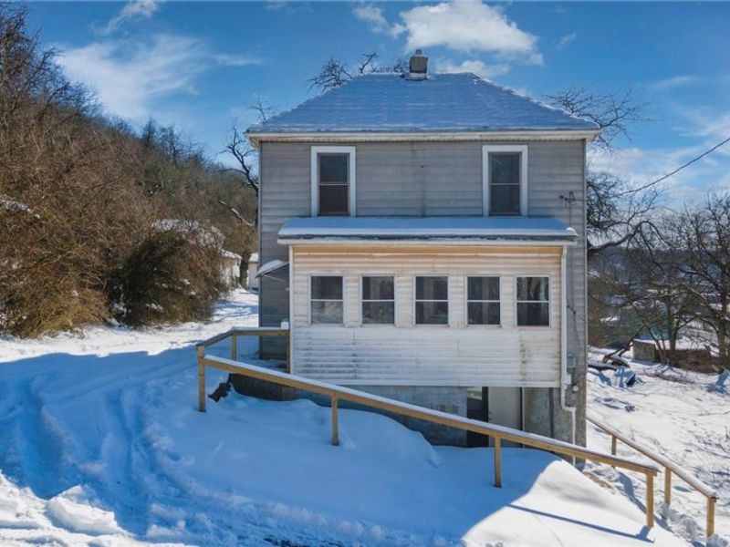 324 Loeb Street, Weirton, WV 26062 Photo 1