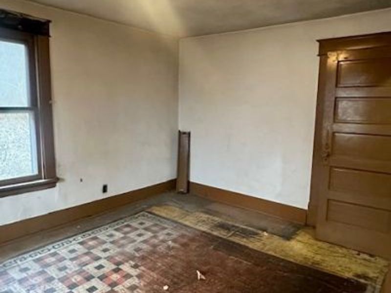 324 Loeb Street, Weirton, WV 26062 Photo 14