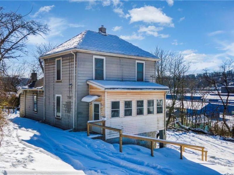 324 Loeb Street, Weirton, WV 26062 Photo 2