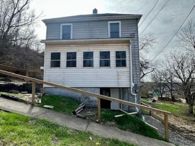 324 Loeb Street, Weirton, WV 26062 Photo 3