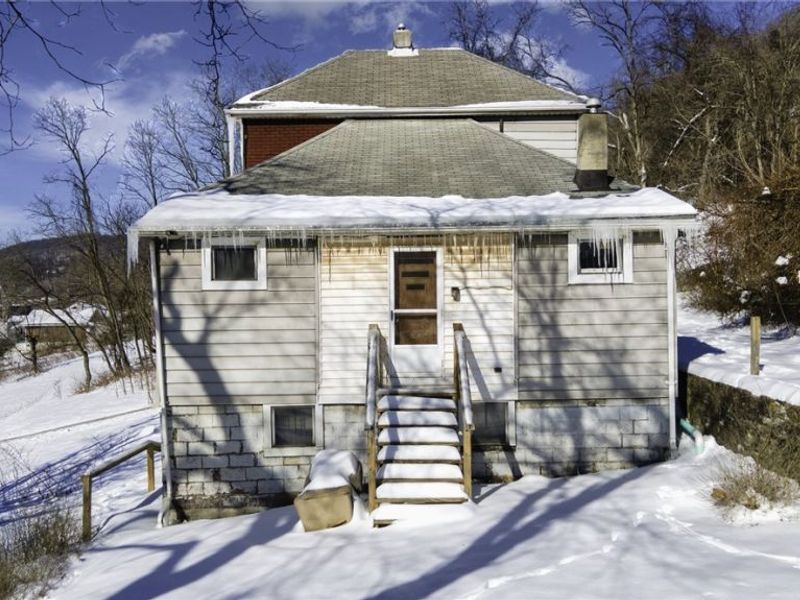 324 Loeb Street, Weirton, WV 26062 Photo 7