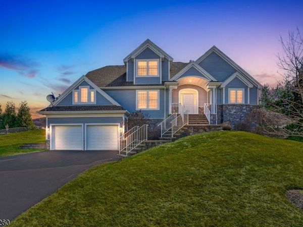 4 Coventry Rd, Hardyston, NJ 07419