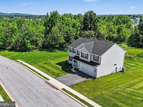 3660 PEBBLE RUN DRIVE, DOVER, PA 17315