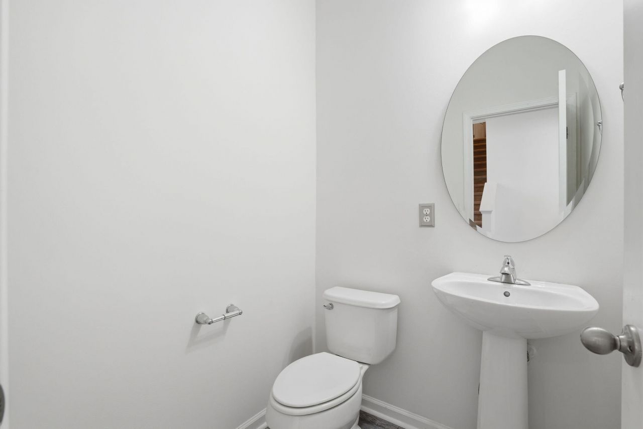 127 Sugeree Drive Photo 15