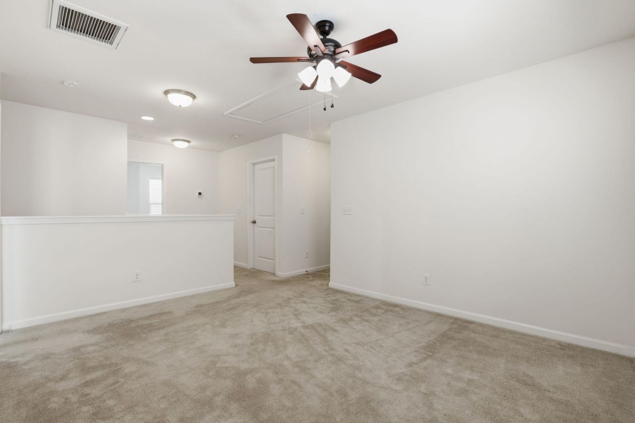 127 Sugeree Drive Photo 16