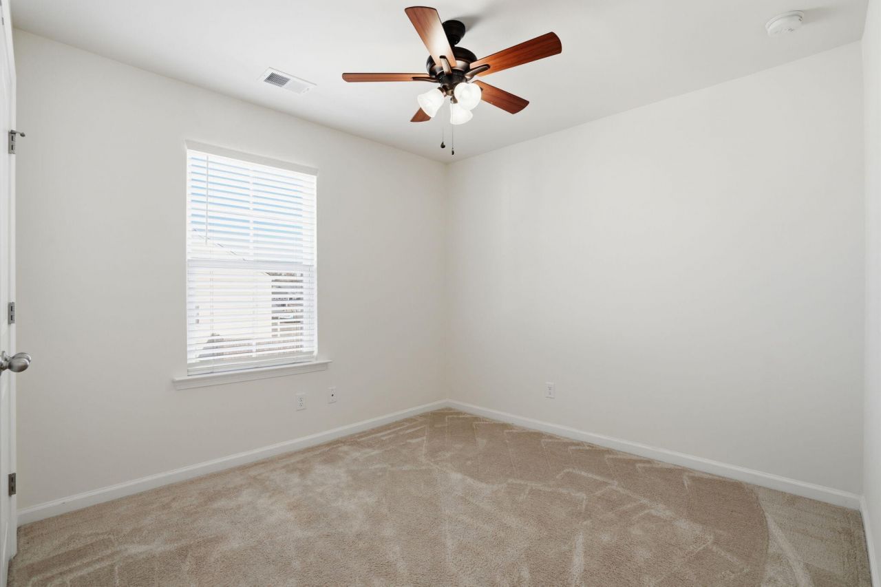 127 Sugeree Drive Photo 24