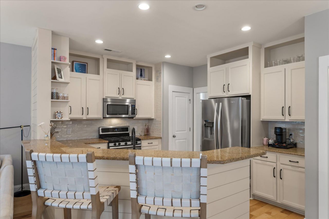 2565 Rutherford Way Photo 12