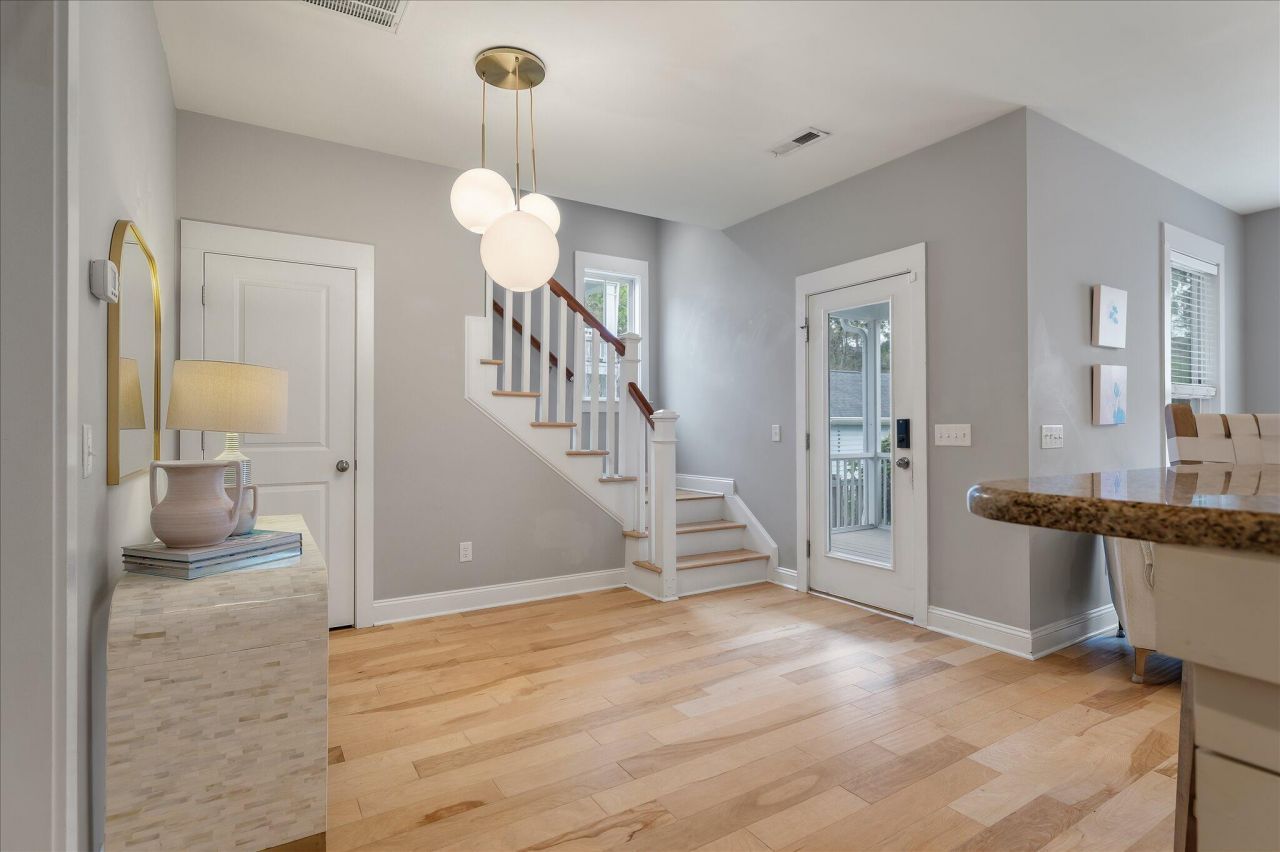 2565 Rutherford Way Photo 15