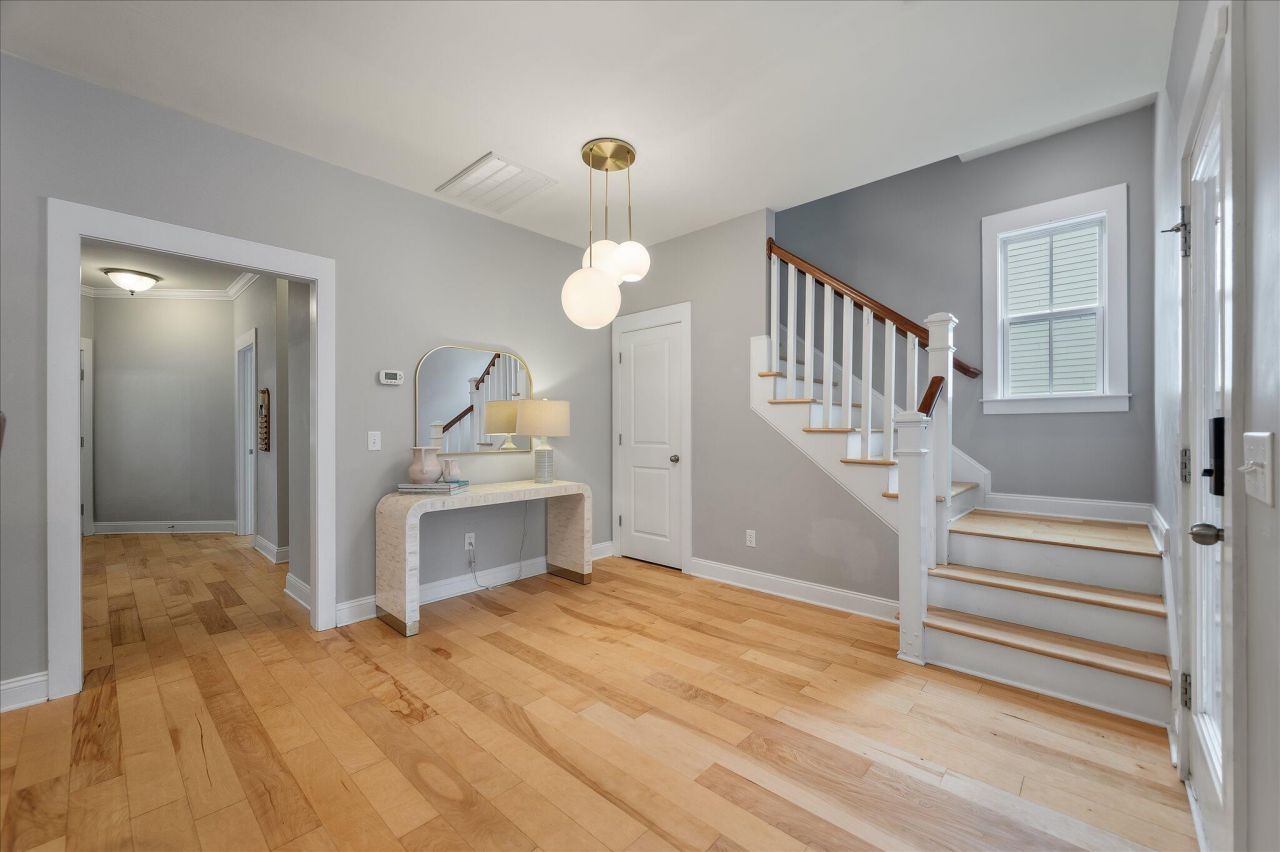 2565 Rutherford Way Photo 16