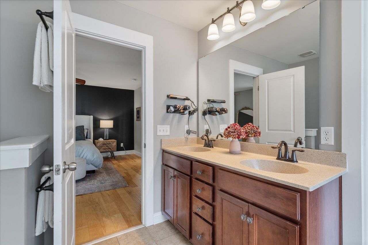 2565 Rutherford Way Photo 24