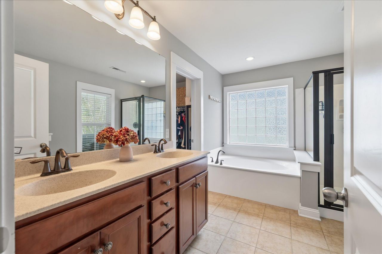 2565 Rutherford Way Photo 25