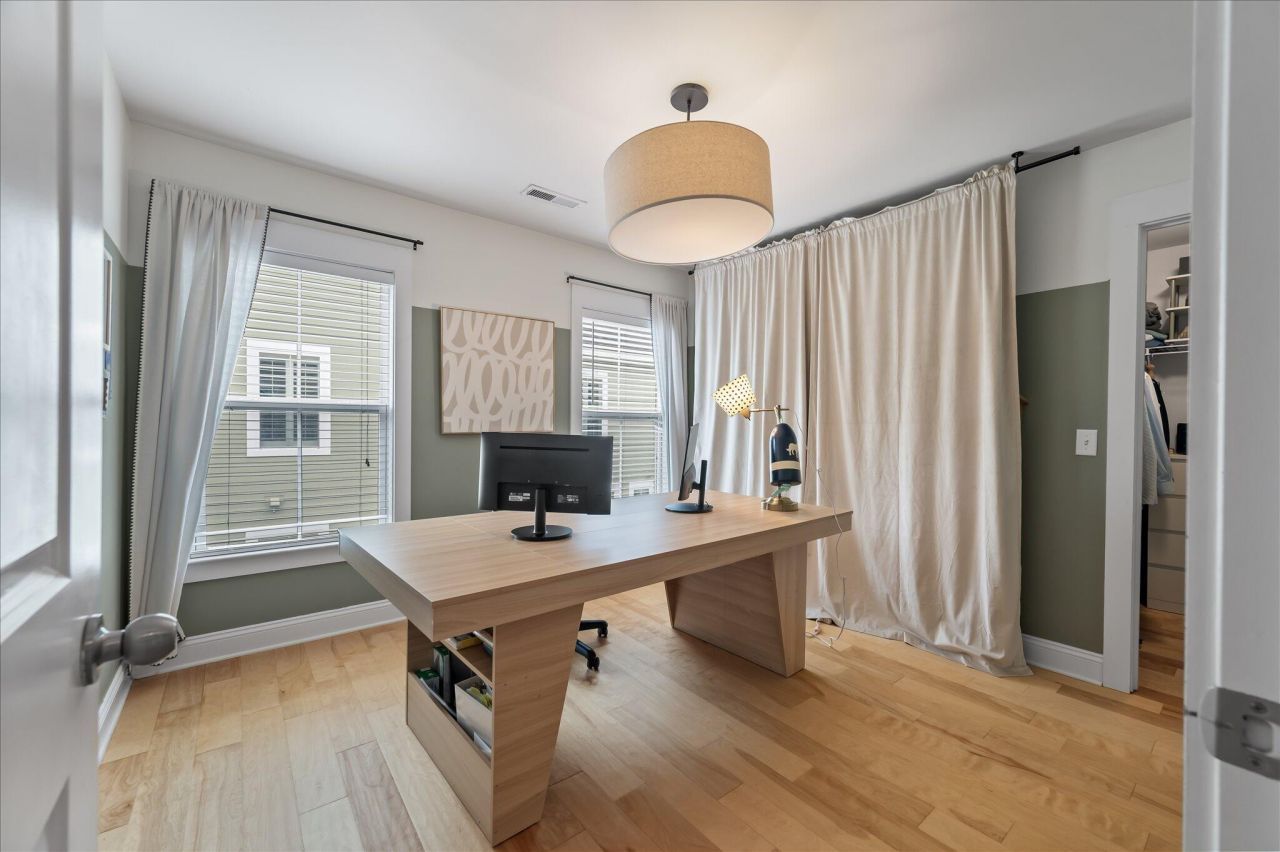 2565 Rutherford Way Photo 30