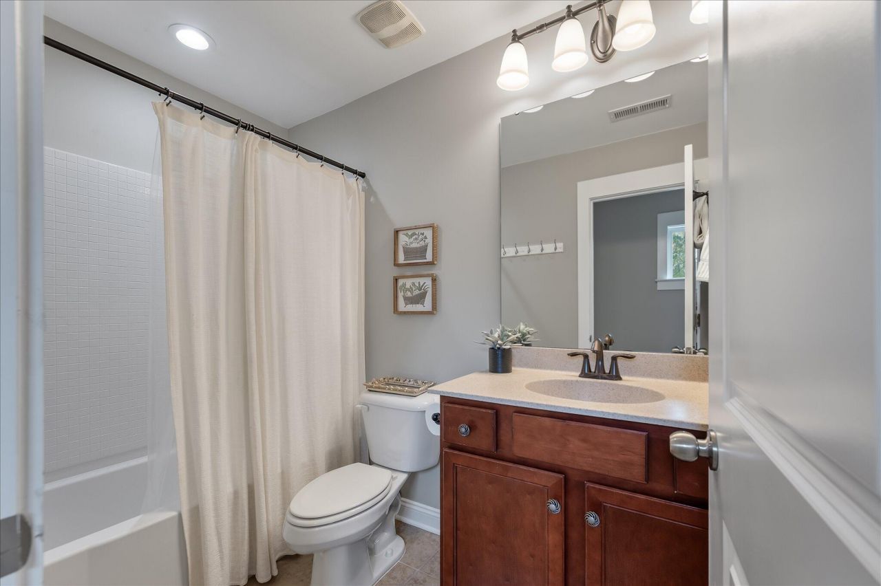 2565 Rutherford Way Photo 31