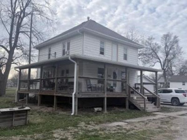 206 N 8th Street, Savannah, MO 64485