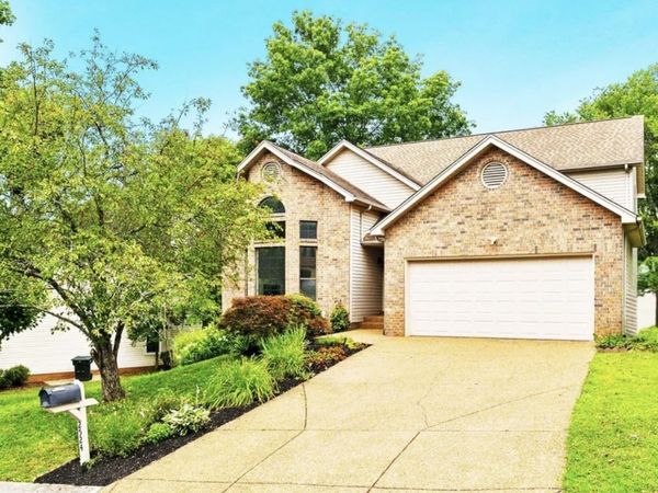 2524 Call Hill Rd , Nashville, TN 37211