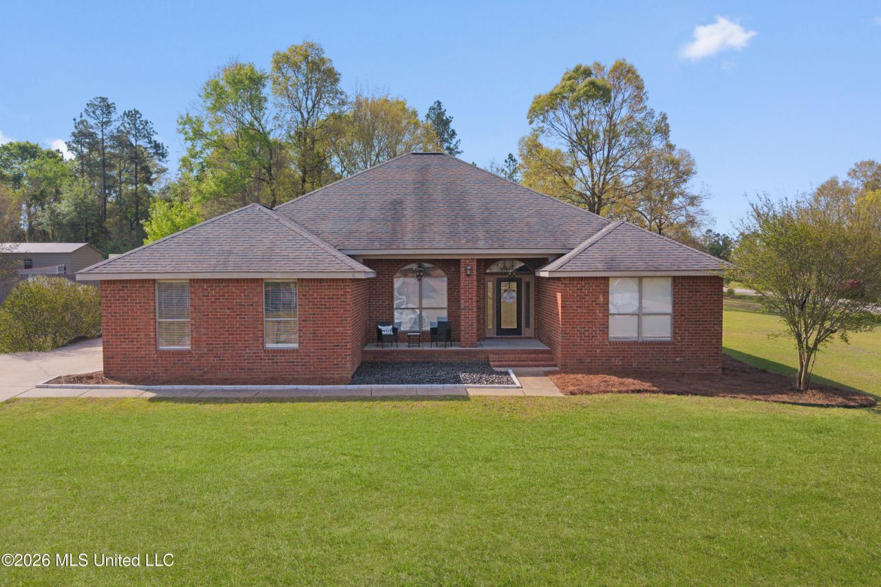 6 E Deerwood Drive, Perkinston, MS 39573 Main Photo