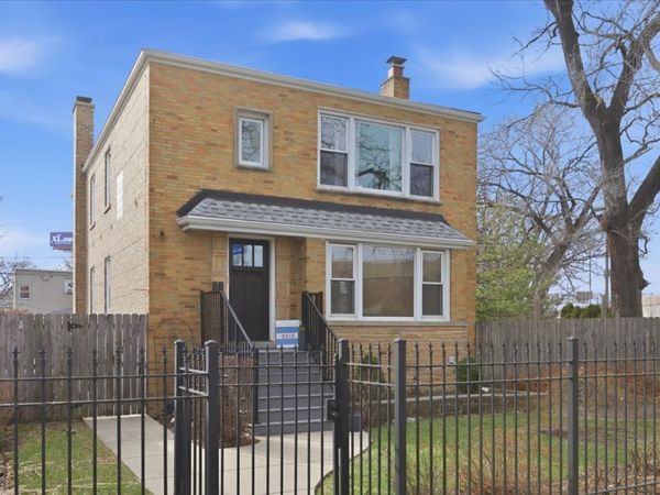3018 N Whipple Street , Unit 2, Chicago, IL 60618